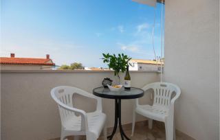Pet Friendly Apartment In Baska Voda - Baška Voda - 4