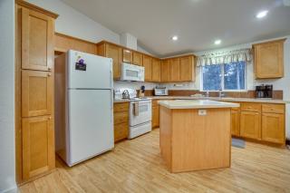 Pet-Friendly Cascade Vacation Rental with Fire Pit! - Cascade - 4
