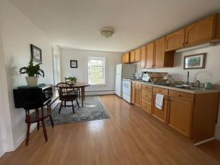 Centrally Located Winooski Apartment - Winooski - 7