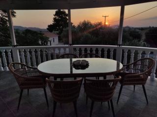 Ευρύχωρη και φωτεινή κατοικία στη Ζάκυνθο - Makhairádhon - 0