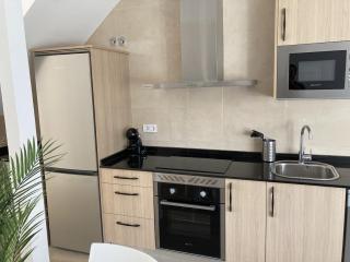 SAN SEBASTIAN B Apartments - 8