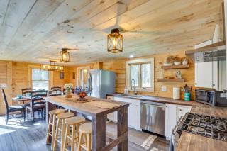 Secluded Cabin with Mtn Views about 33 Mi to Bigfork! - Bigfork - 9