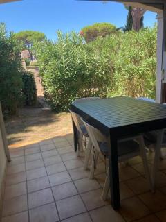 Appartement 4/6 Personnes Plain Pied - 5min Plage - Piscine en face - 9