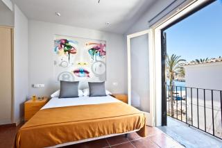 Ryans La Marina - 6