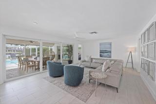 Direct boating access home in Olde Marco with pool - 7