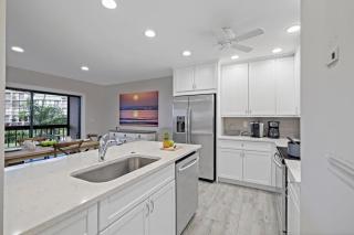 Garden unit with pool, grills and beach access - 3