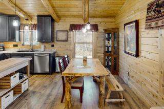 Blackbear Log Cabin - Morrisville - 4