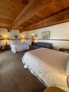 Berkshire Inn - Groveland - 8