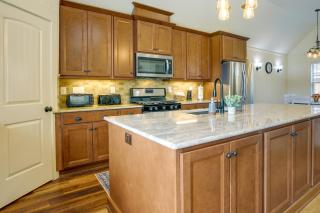 Lakeside Farm Sanctuary! 30-Acre Benson Retreat - 3