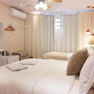Live House Boutique Hotels - 2