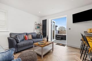 The Paddock - Lovely Cottage with Hot Tub - Penally - 8