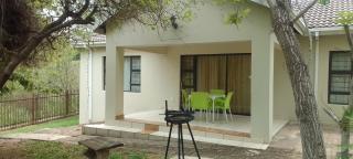 Sand River Cottages - Hazyview - 0