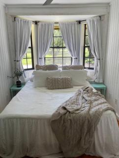 Rustic Oak Acres *Wedding or Content Worthy!* - 9