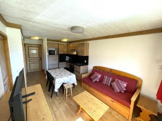Appartement 4 pers. Les Menuires, pied des pistes, balcon S-O, tout équipé - FR-1-452-73 - Les Menuires - 0