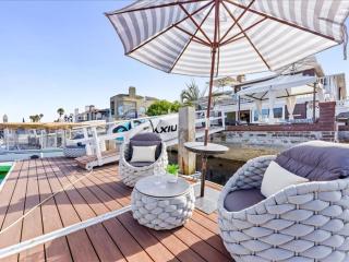 Stunning Bayfront Home w Epic Dock on Peninsula - Newport Beach - 7