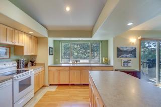 1 Mi to Flathead Lake Bigfork Village Retreat - 3