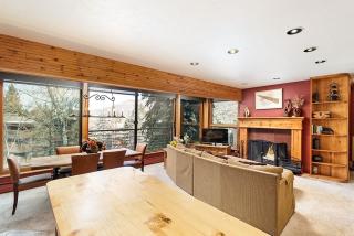 Durant Unit D3, Condo with Floor-to-Ceiling Windows, Fireplace, and more - Aspen - 9