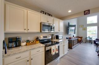 Hot Tub, Lake Access, and Dock Port Clinton Retreat - 2