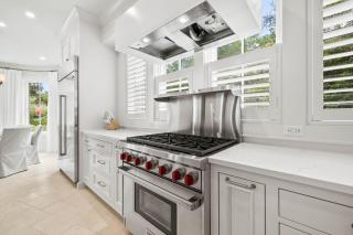 Newly Designed Custom Seaside Home with 6 Bedrooms Next to Adult Pool Fitness Center home - Santa Rosa Beach - 4