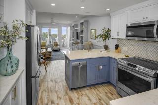 Beach and Gulf Views from the Center of Seaside! condo - Santa Rosa Beach - 8