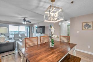 Pet-friendly 2-bed Condo With Amazing Waterfront Views - 3