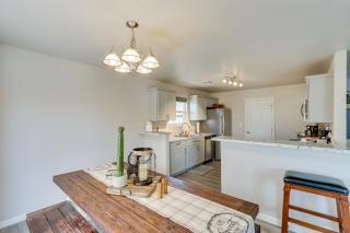 Private Patio and Fire Pit at Gold Canyon Getaway! - 3