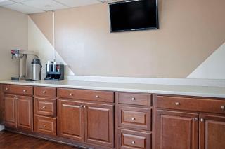 Rodeway Inn Terre Haute - Terre Haute - 4