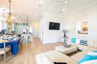 Beachside Retreat w/ Ocean Views & 4 Ensuite Baths - 4