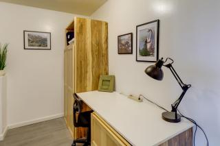 Steinaker State Park with Fireplace Vernal Getaway! - 2