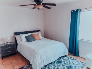 *Free Parking near Strip Cozy 2Br home Side: A - Las Vegas - 3