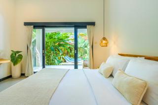 4 Bdr -Villa Donna, Fast Wi-Fi & Private Pool - Canggu - 2