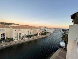Superbe 2 pièces mezzanine, près plage, parking inclus, animaux admis - FR-1-338-528 - Sète - 9