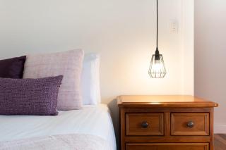 Gorgeous on Gleadow - 2