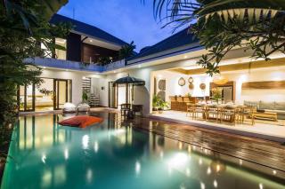 Frangipani Villa Mawe at Berawa - Canggu - 0