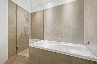 Village Lake Luxury Apartments - 2
