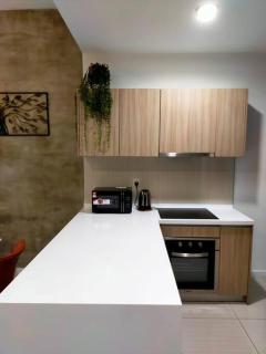 Luxurious Staycation Apartment - 5