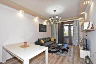 Mesrop Mashtots Avenue, 1 bedroom New Euro Renoavted, Modern apartment MA717 - Yerevan - 0