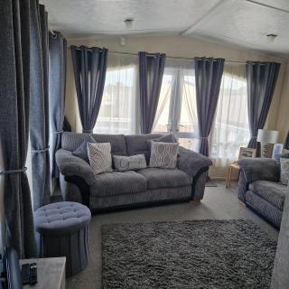 Modern 6 Berth Static Caravan, Hunstanton - Hunstanton - 5