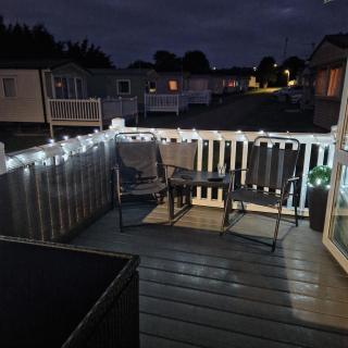 Modern 6 Berth Static Caravan, Hunstanton - Hunstanton - 9