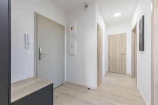 BNB Slovakia Ovocné sady Airport Apartment - Bratislava - 7