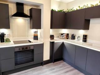 Carvetii - ANNE House Room 1 - Dbl bed Ground floor en-suite - Carlisle - 5