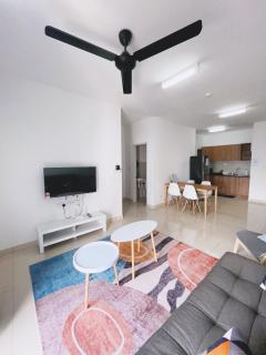 Airport stay Entire 3 BDR Apart, sleeps 4-5 guests, Kota Warisan KLIA - 7