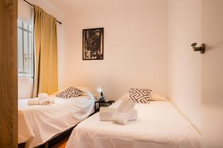 APARTAMENTO CERCA DEL CENTRO Y ESTACION DE TREN,PARKING PRIVADO GRATIS, BICIS GRATIS - Sevilla - 1