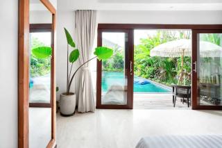 Frangipani Villa Jingga at Berawa - Canggu - 6