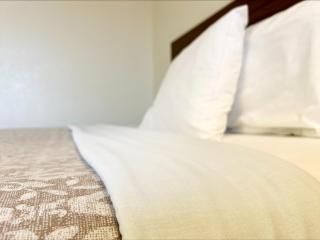 Homestead Inn - Wolf Point - 4