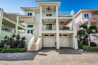 Beachside Luxury Home - 7