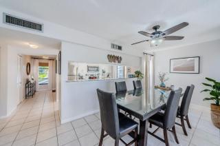 Hidden Beach Retreat - 6