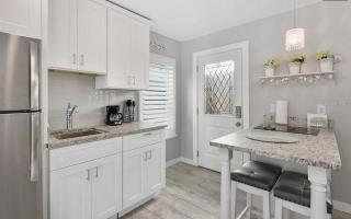 Island Vibes Cottage - Clearwater Beach - 8