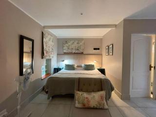 EdenNook - George - 4