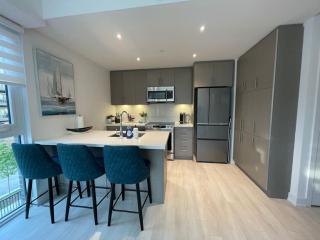 2 bedroom 2 bath Aquarius, Friday Harbour, Innisfil, Barrie - Innisfil - 9